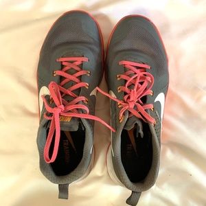 Nike Women’s Metcon Workout Shoe- Size 8.5